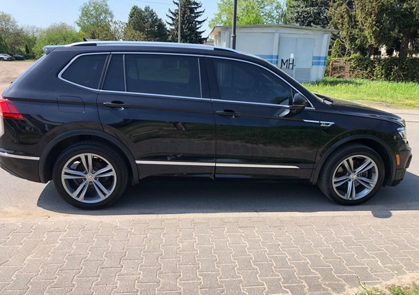 Volkswagen Tiguan Allspace cena 83000 przebieg: 142000, rok produkcji 2019 z Bydgoszcz małe 781